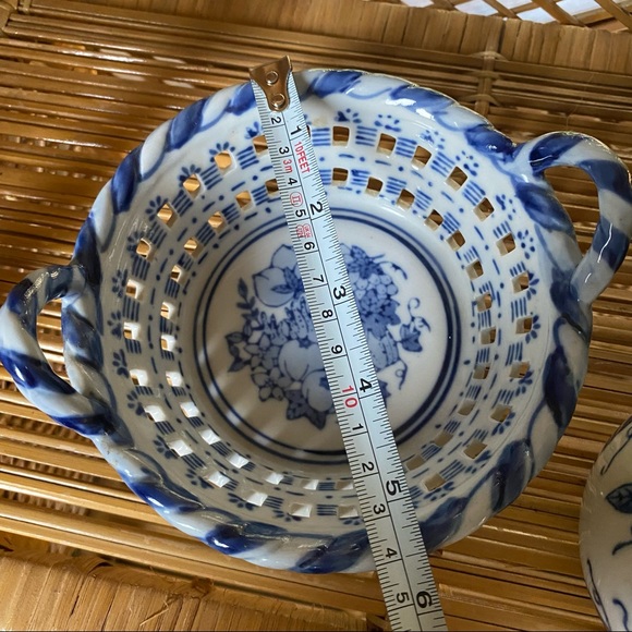 Blue and white ceramic fruit assortment - Picture 8 of 8